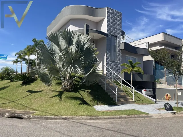 Imagem: Casa com 3 Dormitórios, Piscina À Venda