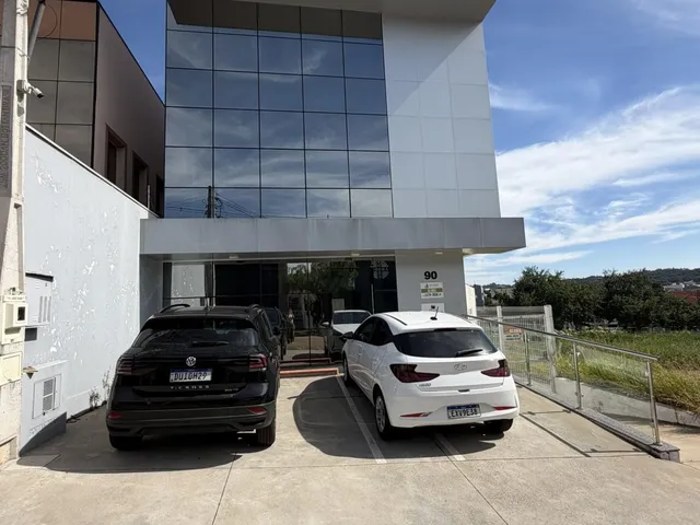 Imagem: Prédio Comercial para Locação no Parque