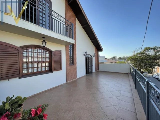 Imagem: Casa À Venda na Vila Rami em Jundiaí com