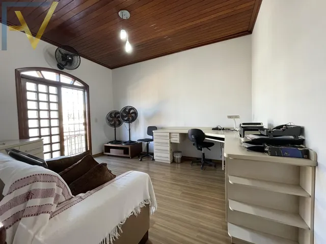 Imagem 14: Casa À Venda na Vila Rami em Jundiaí com 3 Dormitórios, Escritório e Churrasquei