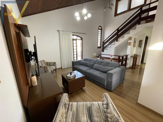 Imagem 3: Casa À Venda na Vila Rami em Jundiaí com 3 Dormitórios, Escritório e Churrasquei