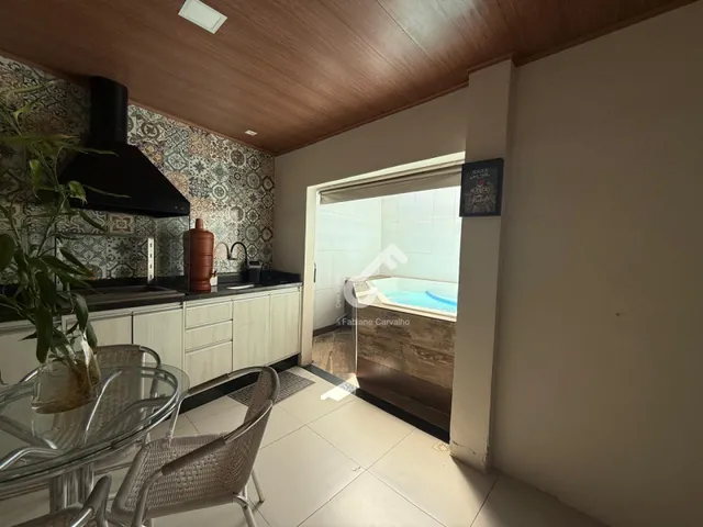 Imagem 5: ESTRADA DO COCO, Abrantes. Duplex composto de 2 quartos superiores sendo 1 suíte e 1