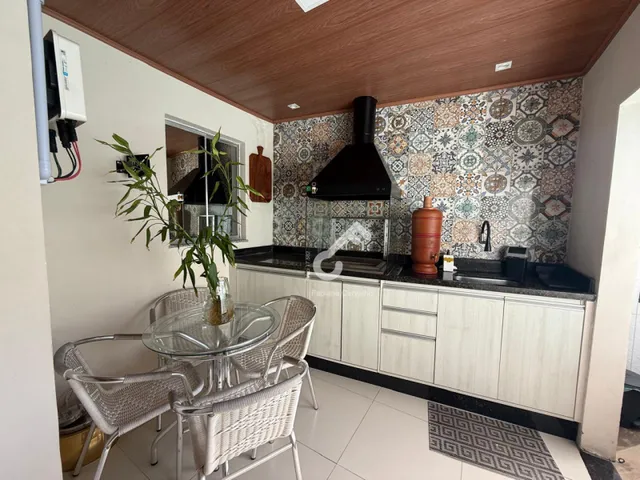Imagem 6: ESTRADA DO COCO, Abrantes. Duplex composto de 2 quartos superiores sendo 1 suíte e 1
