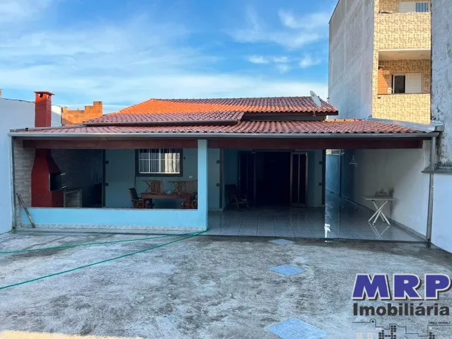 Imagem: Casa a Venda em Ubatuba, com 3 Dormitórios