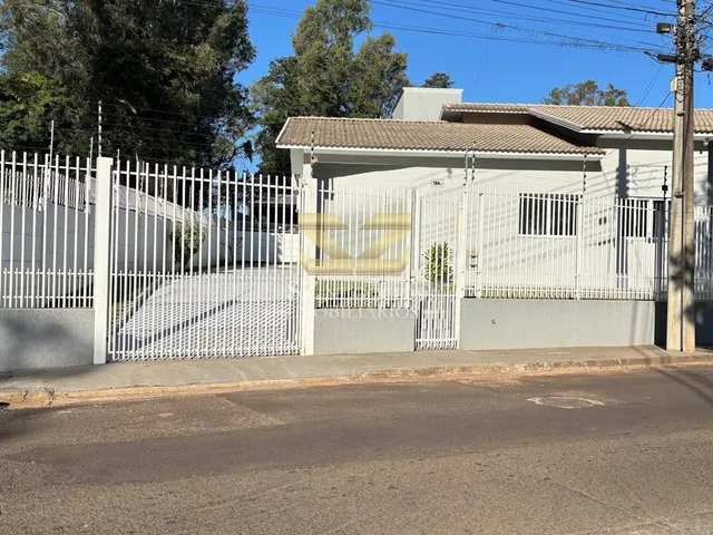 Imagem 3: CASA COM 1 SUÍTE E 2 DORMITÓRIOS NA VILA A, FOZ DO IGUAÇU - PR