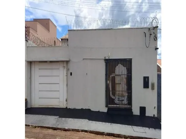 Imagem: CASA RESIDENCIAL em Quirinópolis - GO