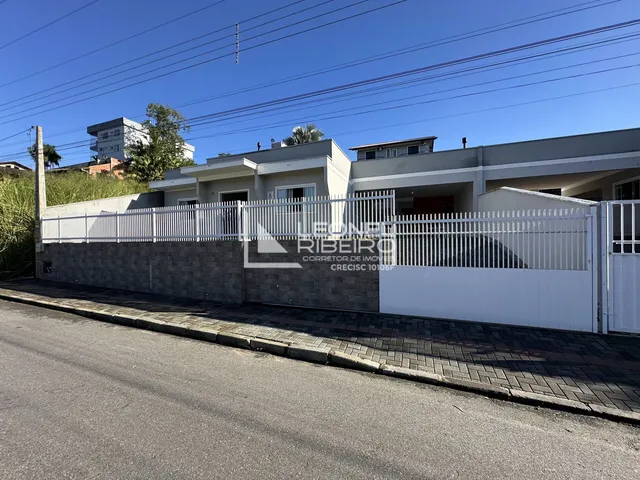 Imagem: Casa com 3 dormitórios à venda, 184 m²