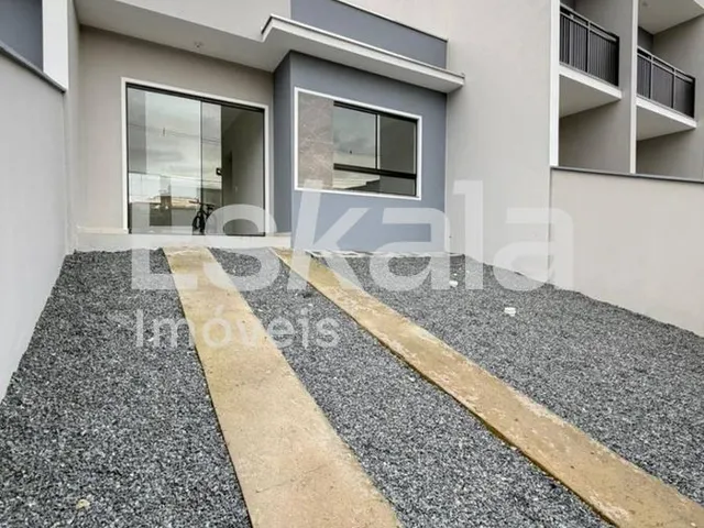 Imagem: Casa Geminada com 02 Dormitórios