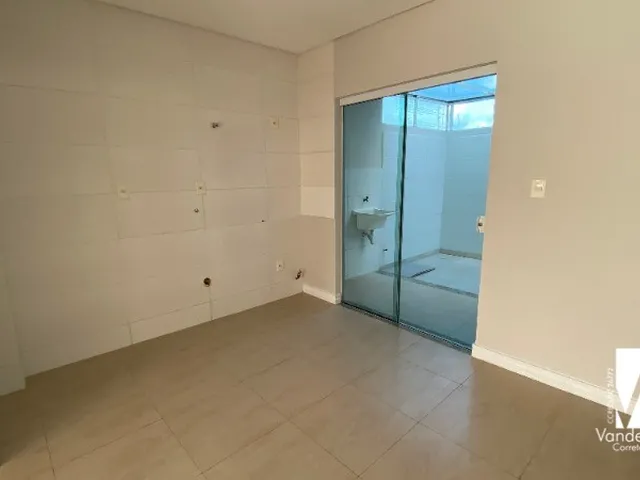 Imagem 5: Sobrado à venda em Camboriú | 2 dormitórios com sacada | Santa Regina