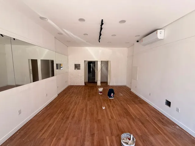 Imagem 2: Sala Comercial para Locação em Cuiabá-MT, Bairro Quilombo: 02 Salas, 01 Banheiro