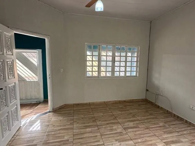 Imagem 8: Casa Térrea 3 Quartos (1 Suíte) à Venda
