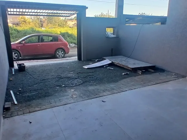 Imagem 2: Sobrado pronto para morar em Balneario Picarras Sc