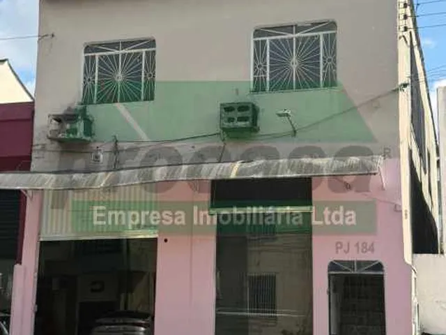 Imagem: O apartamento possui 2 Dormitórios, 1 Banheiro, 60m² de