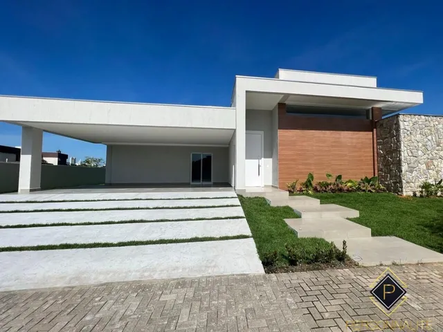 Imagem: Casa à venda no bairro Centro - Camboriú/SC
