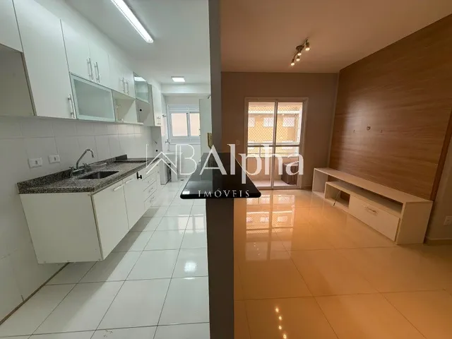 Imagem: O apartamento possui 2 Dormitórios, 1 Suíte, 2 Banheiros,