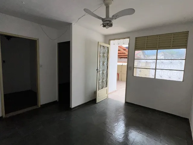 Imagem 13: Casa à venda em Bangu, Rio de Janeiro - RJ: 4 quartos, 1 sala, 3 banheiros e 2 vagas de