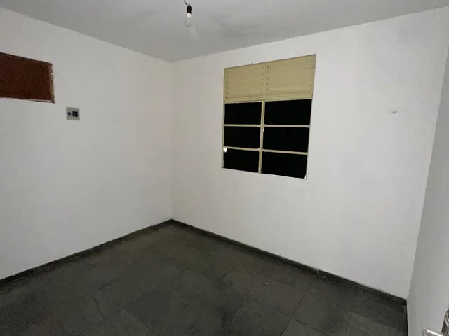 Imagem 4: Casa à venda em Bangu, Rio de Janeiro - RJ: 4 quartos, 1 sala, 3 banheiros e 2 vagas de