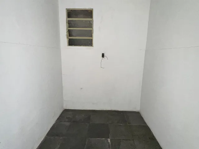 Imagem 8: Casa à venda em Bangu, Rio de Janeiro - RJ: 4 quartos, 1 sala, 3 banheiros e 2 vagas de