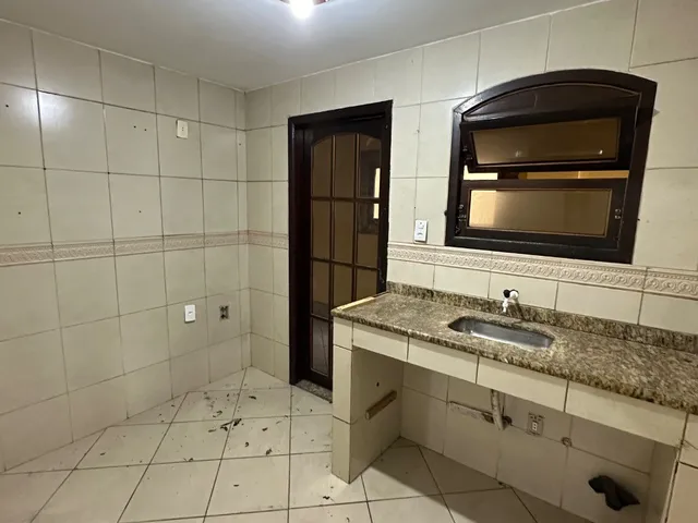 Imagem 16: Casa à venda em Bangu, Rio de Janeiro - RJ: 4 quartos, 1 sala, 3 banheiros e 2 vagas de