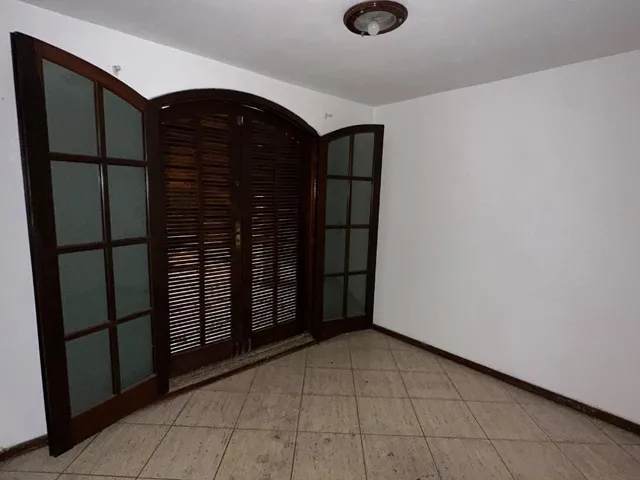 Imagem 7: Casa à venda em Bangu, Rio de Janeiro - RJ: 4 quartos, 1 sala, 3 banheiros e 2 vagas de