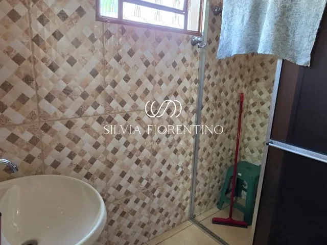 Imagem 9: Salão Comercial À Venda em Taubaté-Sp - Bairro São Gonçalo: 9 Banheiros, 10 Vagas de Garagem, 250M² de Área!