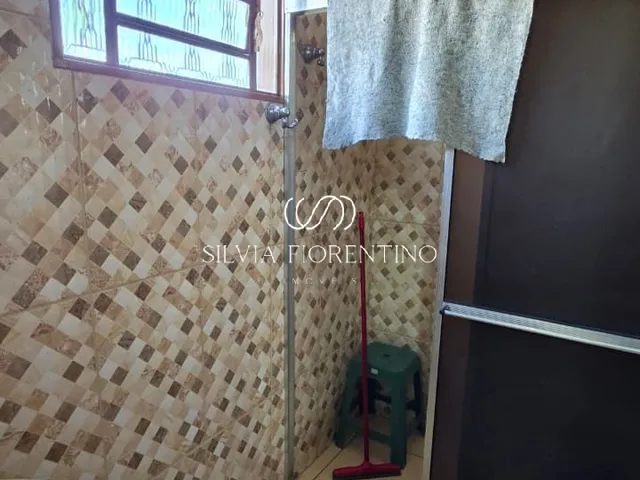 Imagem 12: Salão Comercial À Venda em Taubaté-Sp - Bairro São Gonçalo: 9 Banheiros, 10 Vagas de Garagem, 250M² de Área!