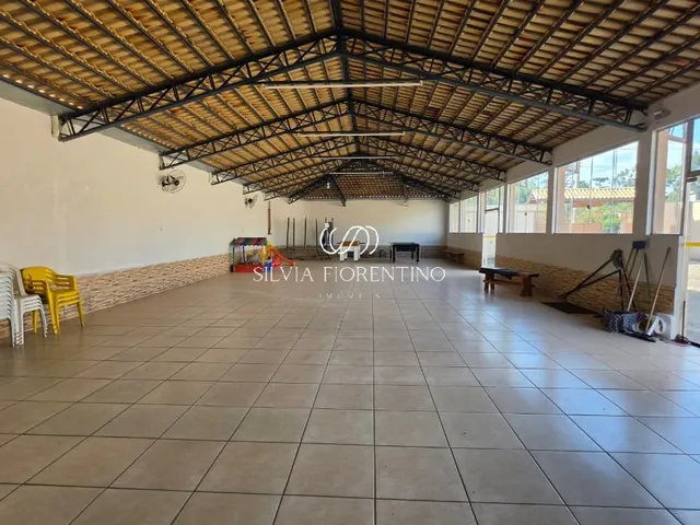 Imagem 16: Salão Comercial À Venda em Taubaté-Sp - Bairro São Gonçalo: 9 Banheiros, 10 Vagas de Garagem, 250M² de Área!