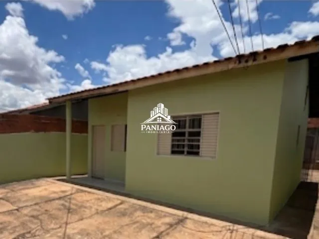 Imagem 8: CASA COM 2 QUARTOS NO BAIRRO NOVO TERCEIRO- AMPLO TERRENO