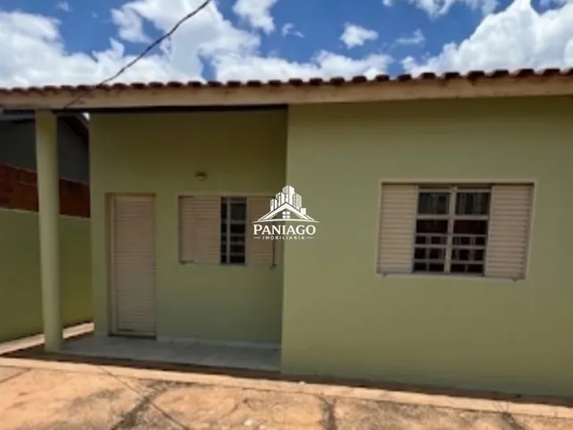 Imagem 3: CASA COM 2 QUARTOS NO BAIRRO NOVO TERCEIRO- AMPLO TERRENO