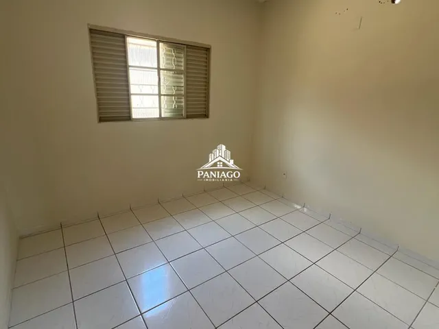 Imagem 11: CASA COM 2 QUARTOS NO BAIRRO NOVO TERCEIRO- AMPLO TERRENO
