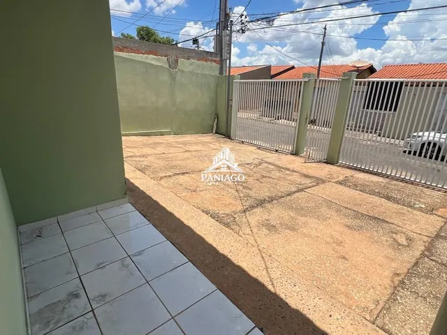 Imagem 4: CASA COM 2 QUARTOS NO BAIRRO NOVO TERCEIRO- AMPLO TERRENO
