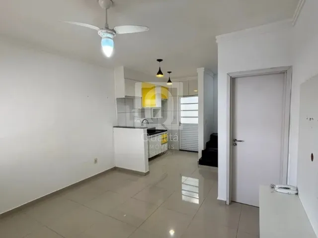 Imagem: Casa em Condomínio À Venda no Caguassu