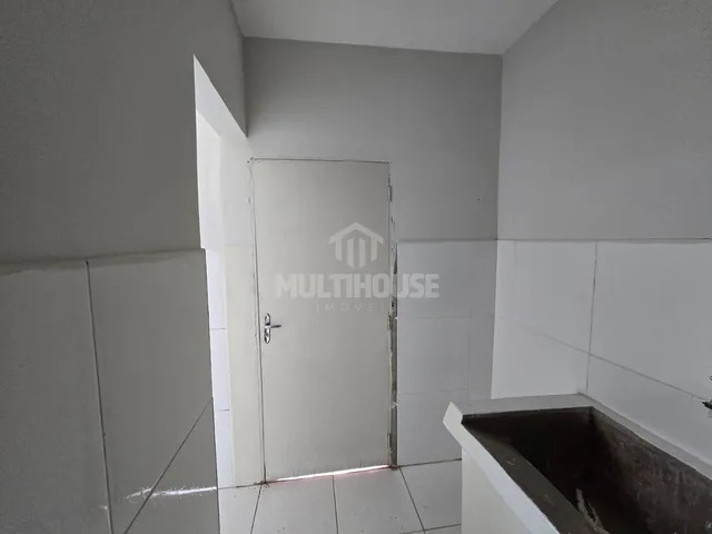 Imagem 13: Casa 1 Quarto com Garagem para Aluguel em Justinópolis