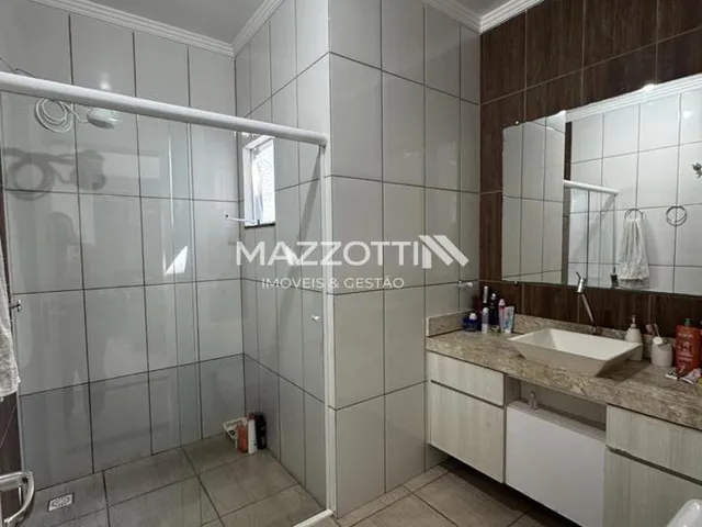 Imagem 4: VENDO CASA COM 01 SUITE COM CLOSET E 02 QUARTOS BAIRRO CONDA MEDIANEIRA
