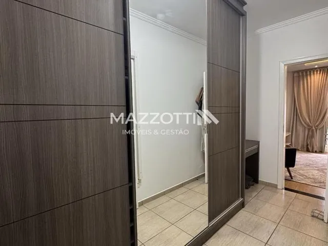 Imagem 9: VENDO CASA COM 01 SUITE COM CLOSET E 02 QUARTOS BAIRRO CONDA MEDIANEIRA