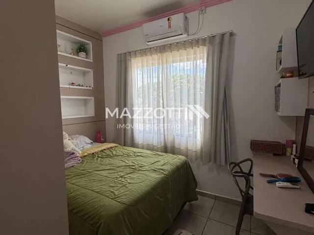Imagem 7: VENDO CASA COM 01 SUITE COM CLOSET E 02 QUARTOS BAIRRO CONDA MEDIANEIRA