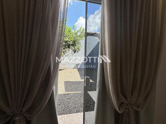 Imagem 8: VENDO CASA COM 01 SUITE COM CLOSET E 02 QUARTOS BAIRRO CONDA MEDIANEIRA