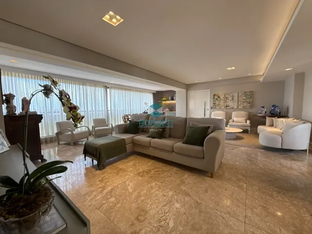 Imagem: O apartamento possui 3 Dormitórios, 3 Suítes, 3 Vagas na
