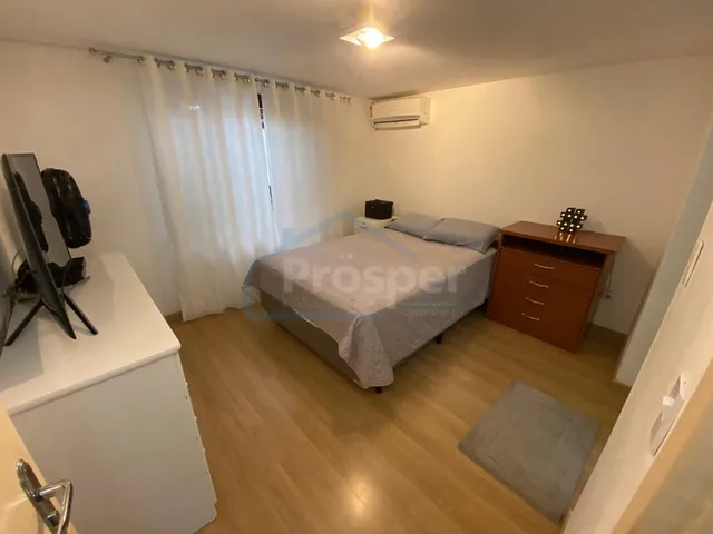 Imagem 2: Sobrado com 3 suítes no Saguaçu, Joinville/SC
