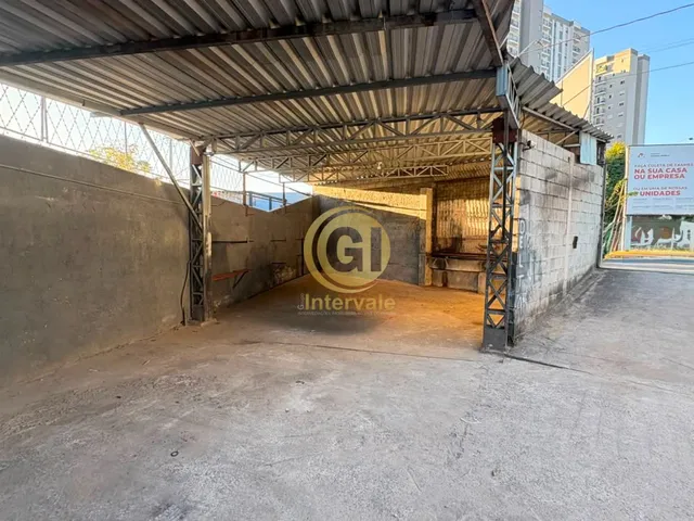 Imagem: A loja possui 1 Vaga na garagem, 100m² de Área e está