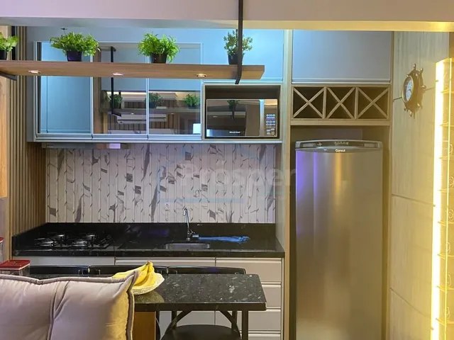 Imagem: O apartamento possui 4 Dormitórios, 1 Banheiro, 1 Vaga na