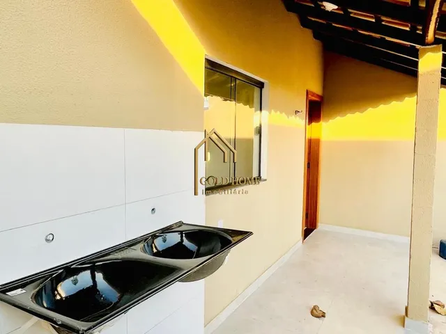 Imagem 6: Casa Moderna com Suíte em Localização Estratégica