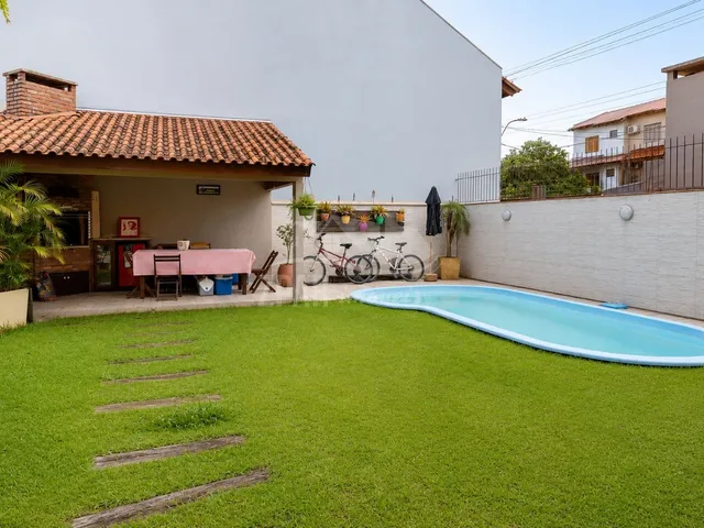 Imagem 3: Sobrado à venda em Porto Alegre-RS, bairro Aberta dos Morros: 3 quartos, 1 suíte, 3