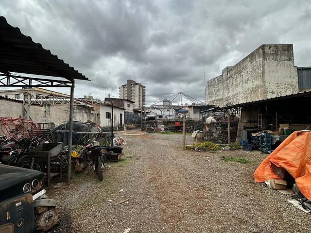 Imagem: Terreno à venda no bairro Centro - Patos