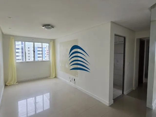 Imagem 1: Excelente apartamento no Imbuí com 2/4 sendo um suíte, 68m2, uma vaga de garagem