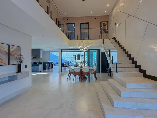 Imagem 16: Casa de Alto Padrao em Alpaville/MG com 5 suites, piscina aquecida mobiliada