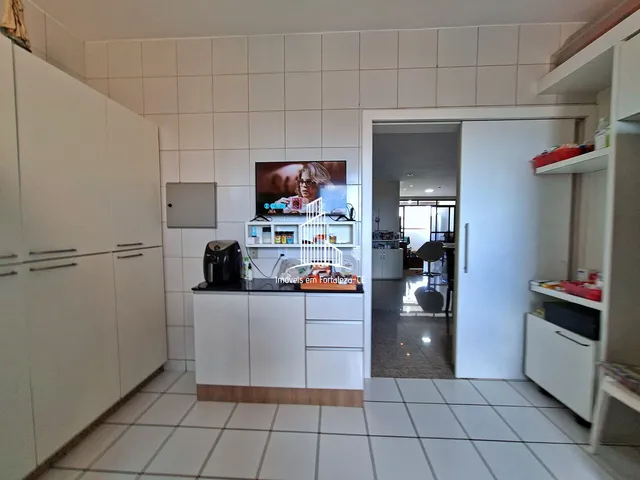 Imagem 15: Ap2460- Amplo Apartamento com 3 Suítes à Venda no Meireles | 135m²
