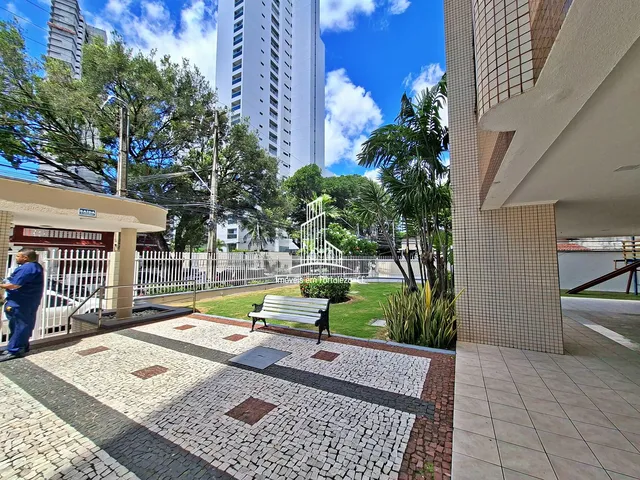 Imagem 11: Ap2460- Amplo Apartamento com 3 Suítes à Venda no Meireles | 135m²