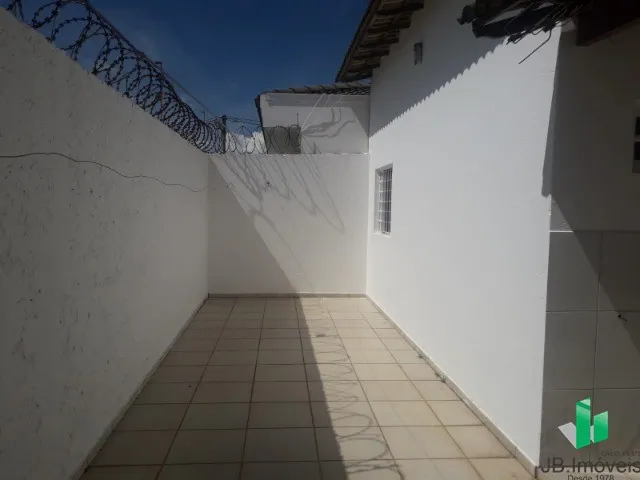 Imagem 12: CASA RESIDENCIAL em Montes Claros - MG, Ibituruna (pl