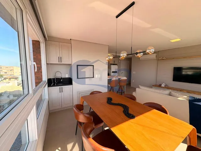 Imagem 2: Apartamento a venda com 2 dormitorios no centro de Torres/RS